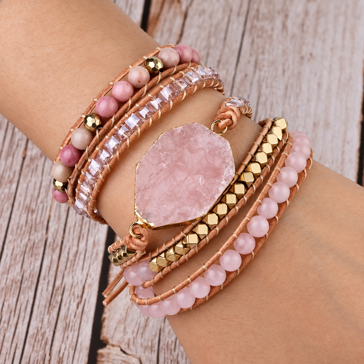 Bracelet Quartz Rose Bohème porté de face